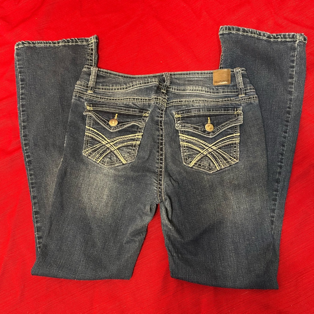 Wallflower bootcut jeans with cute pockets